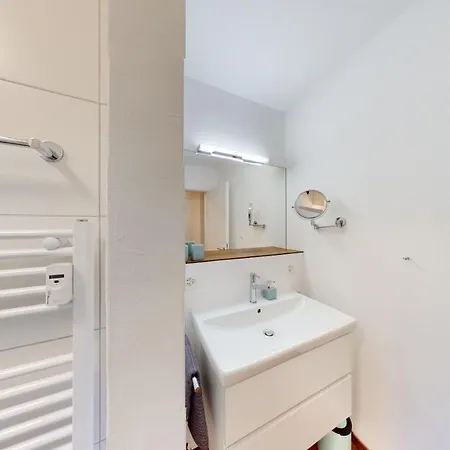 Апартаменты Brentschpark 33 Скуоль