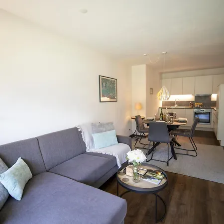 Apartman Brentschpark 33